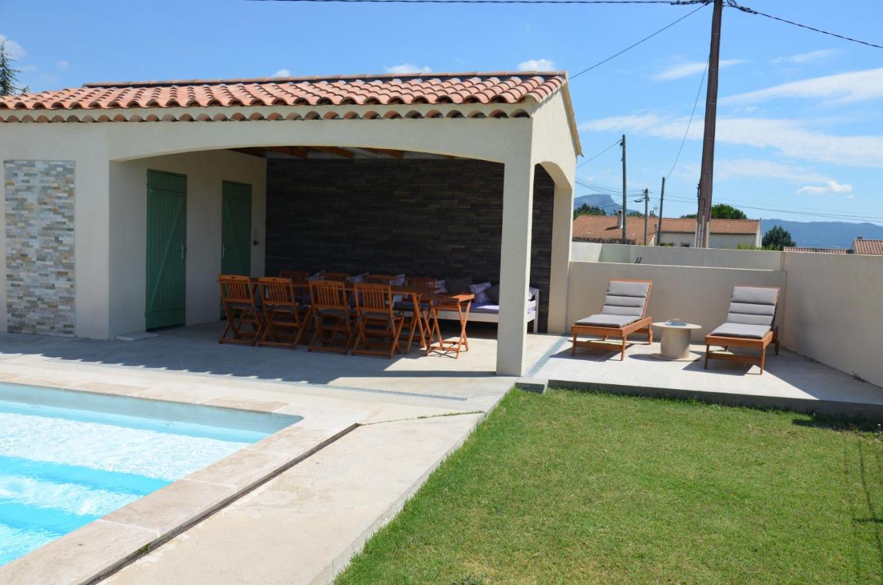Vue Sainte Victoire, Proche Aix-En-Provence Apartment Pourrieres Exterior photo
